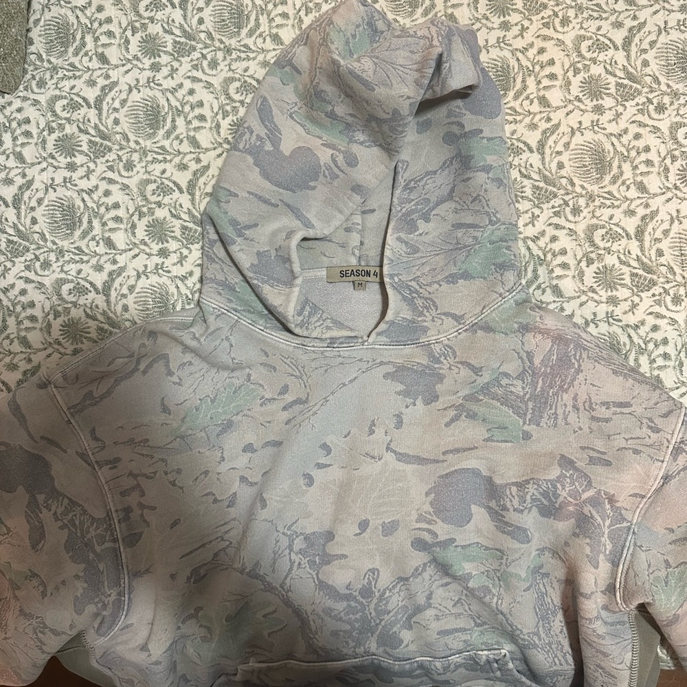 Yeezy Season 4 camouflage hoodie - M